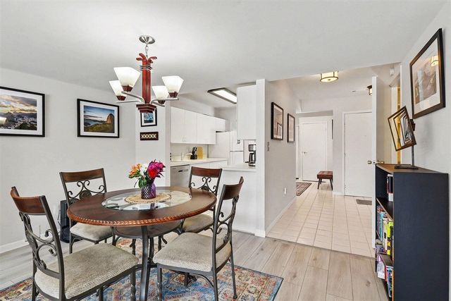 719 Watersedge Drive, Ann Arbor, MI 48105