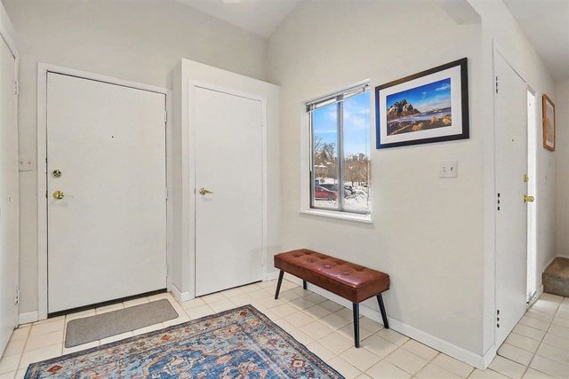 719 Watersedge Drive, Ann Arbor, MI 48105