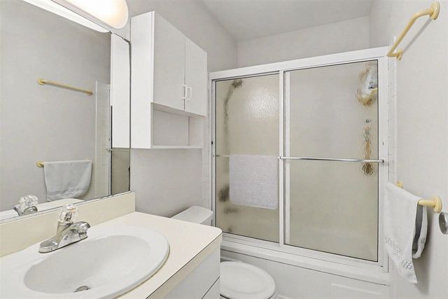 719 Watersedge Drive, Ann Arbor, MI 48105