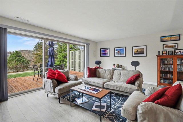 719 Watersedge Drive, Ann Arbor, MI 48105