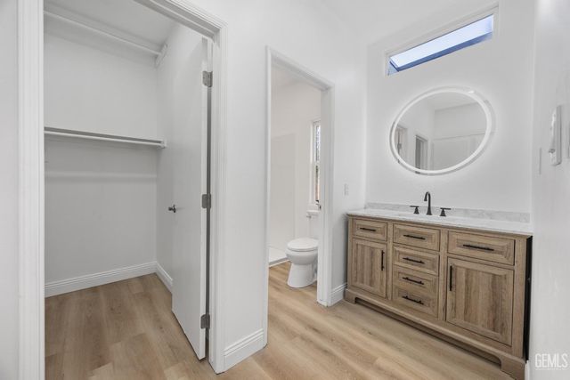 8510 Mainsail Drive, Bakersfield, CA 93312