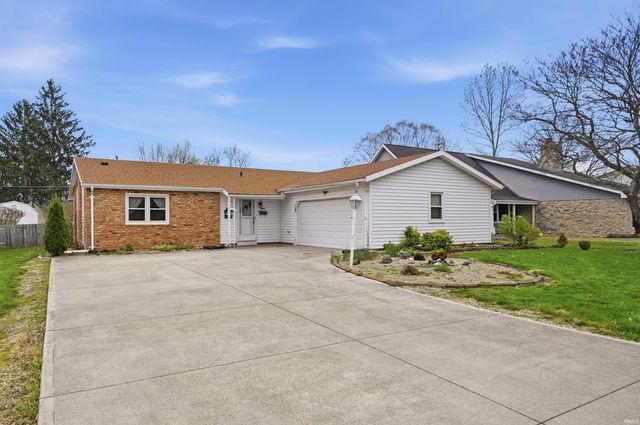 1617 Plymouth Drive, New Castle, IN 47362