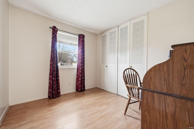 1617 Plymouth Drive, New Castle, IN 47362