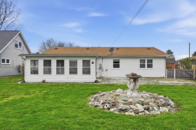 1617 Plymouth Drive, New Castle, IN 47362