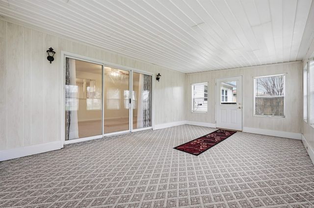 1617 Plymouth Drive, New Castle, IN 47362