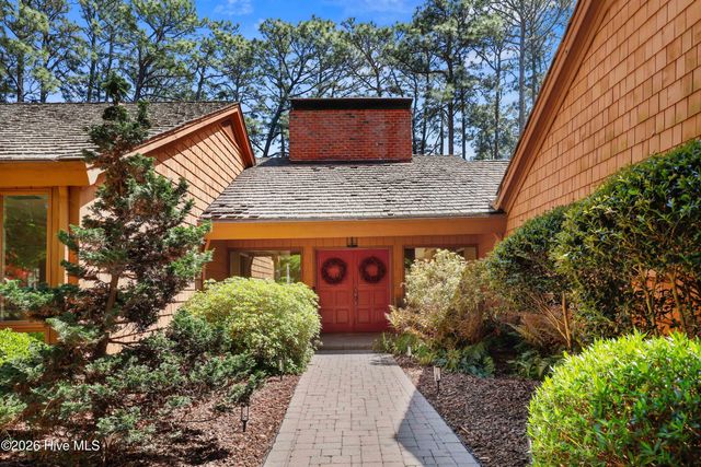 90 El Dorado Street, Pinehurst, NC 28374