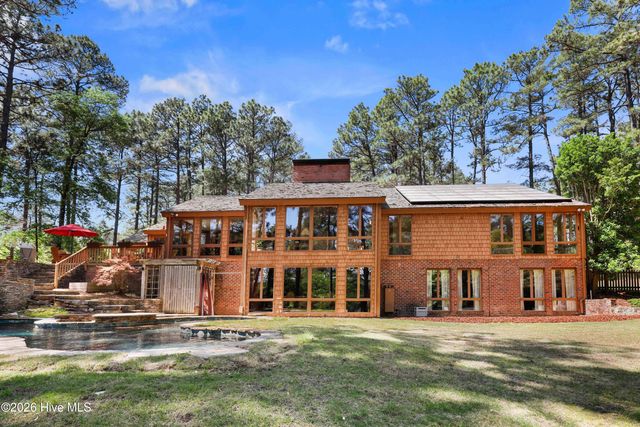 90 El Dorado Street, Pinehurst, NC 28374