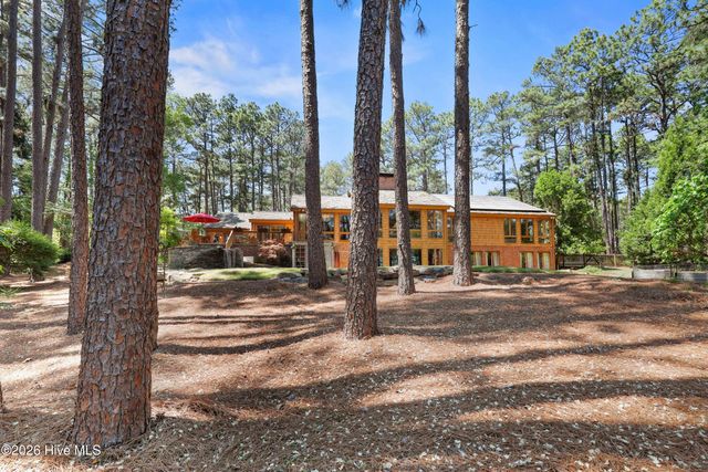 90 El Dorado Street, Pinehurst, NC 28374