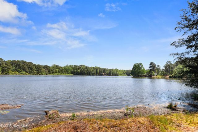 90 El Dorado Street, Pinehurst, NC 28374