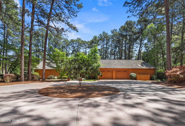 90 El Dorado Street, Pinehurst, NC 28374