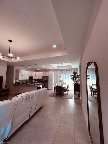 501 26th TER, Cape Coral, FL 33993