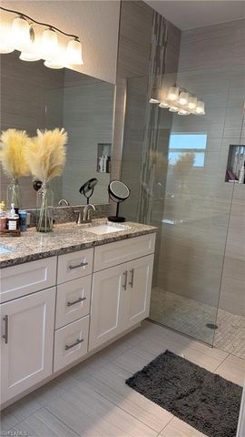 501 26th TER, Cape Coral, FL 33993