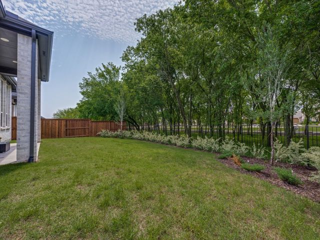 1823 Bell Court, Van Alstyne, TX 75495