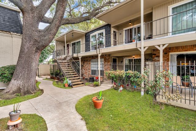 5305 Fleetwood Oaks Avenue 274, Dallas, TX 75235