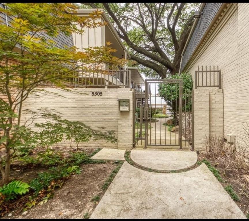 5305 Fleetwood Oaks Avenue 274, Dallas, TX 75235