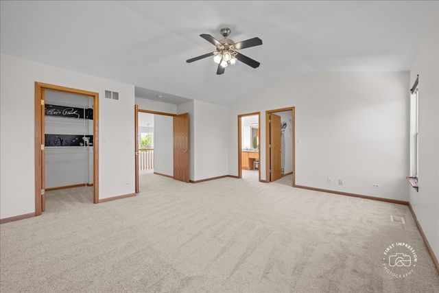 2812 Plante Road, North Aurora, IL 60542