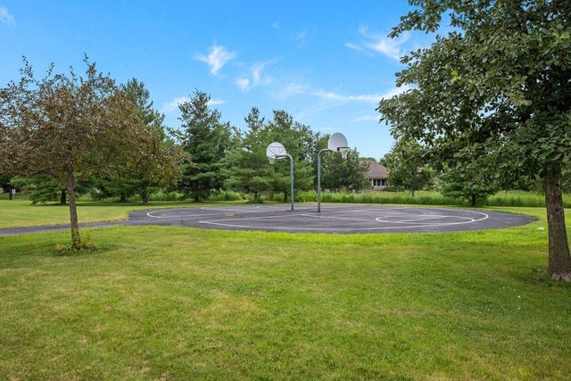 2812 Plante Road, North Aurora, IL 60542