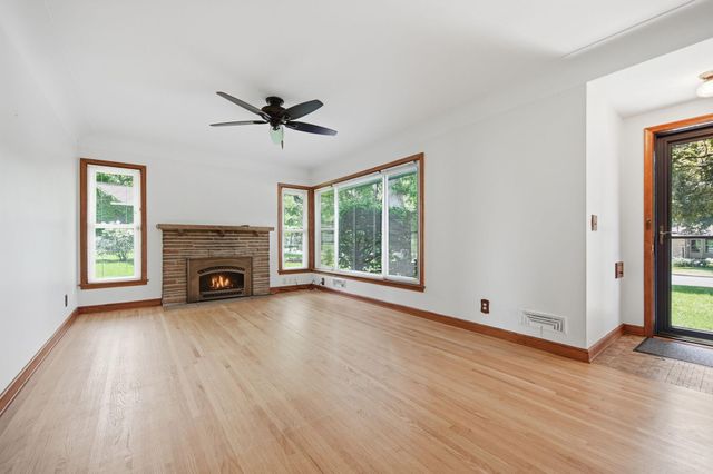 2717 30th Avenue NE, Saint Anthony, MN 55418