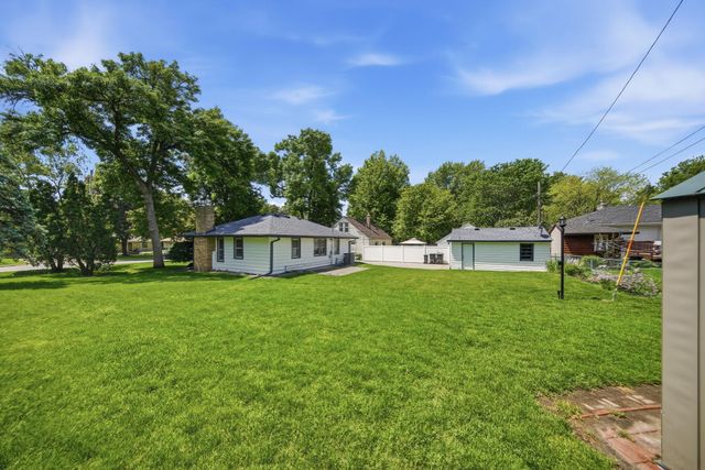 2717 30th Avenue NE, Saint Anthony, MN 55418