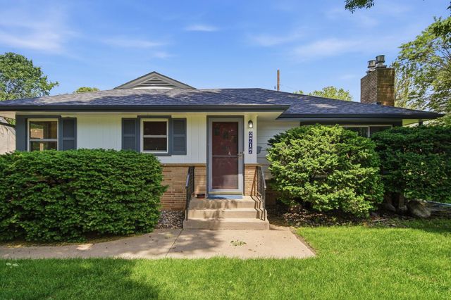 2717 30th Avenue NE, Saint Anthony, MN 55418