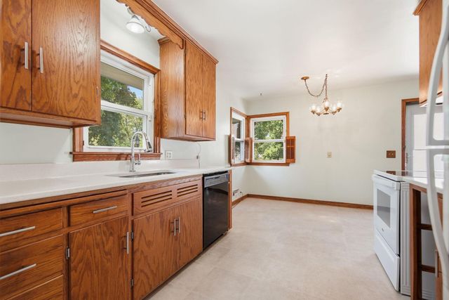 2717 30th Avenue NE, Saint Anthony, MN 55418