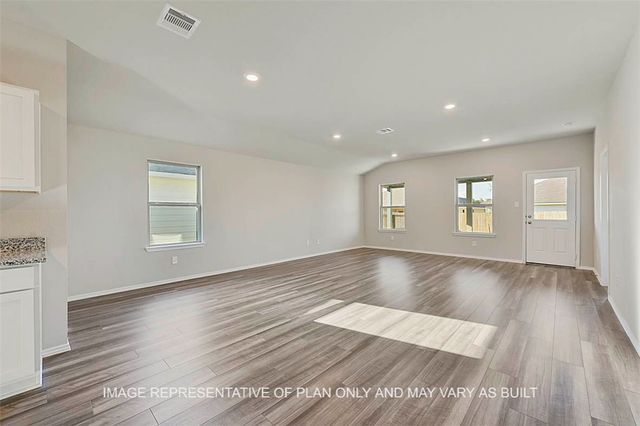 1724 San Jacinto, Brenham, TX 77833