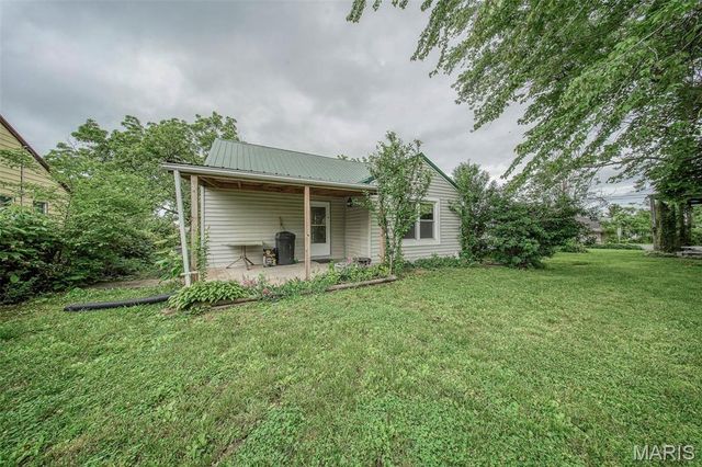 103 S Ellen Street, Dixon, MO 65459
