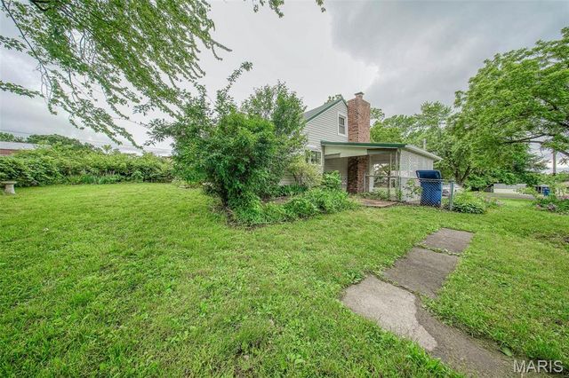 103 S Ellen Street, Dixon, MO 65459