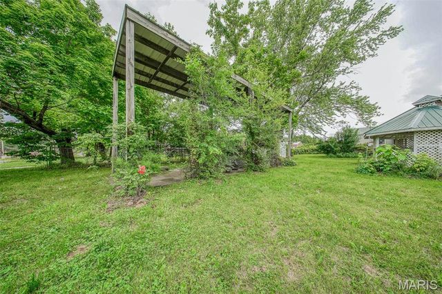 103 S Ellen Street, Dixon, MO 65459