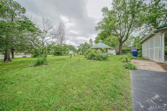 103 S Ellen Street, Dixon, MO 65459