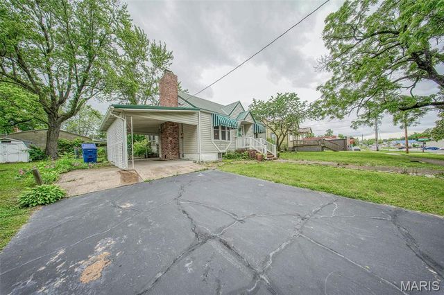 103 S Ellen Street, Dixon, MO 65459