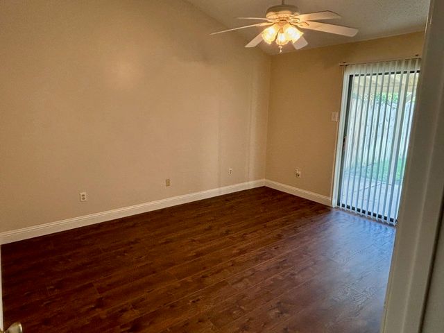 534 Prairie Dell Street, Lewisville, TX 75067