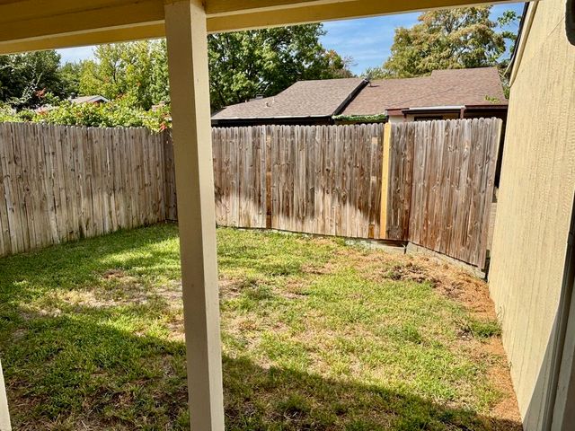 534 Prairie Dell Street, Lewisville, TX 75067