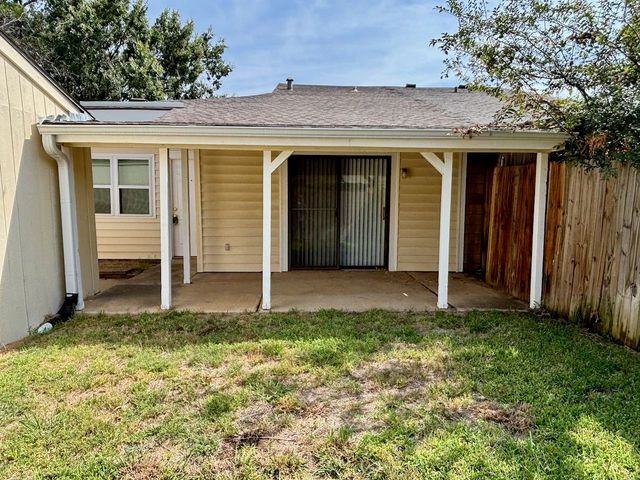 534 Prairie Dell Street, Lewisville, TX 75067