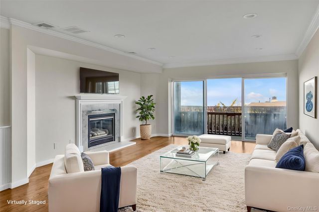 207 Fox Hill Drive, Baiting Hollow, NY 11933