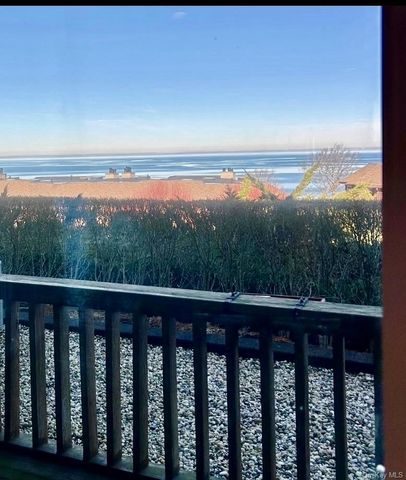 207 Fox Hill Drive, Baiting Hollow, NY 11933