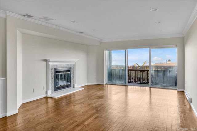 207 Fox Hill Drive, Baiting Hollow, NY 11933