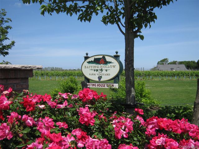 207 Fox Hill Drive, Baiting Hollow, NY 11933