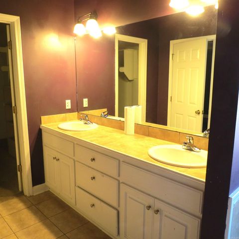 13504 RoyalAshdown Manor, North Little Rock, AR 72117