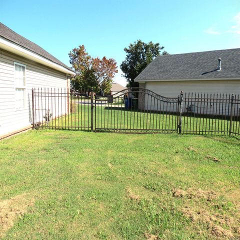 13504 RoyalAshdown Manor, North Little Rock, AR 72117