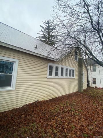 6 Lake Street, White Lake, NY 12720