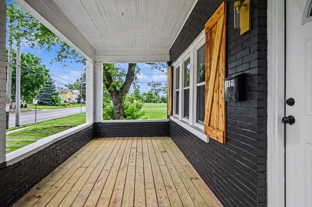 3121 E 5th Avenue, Columbus, OH 43219
