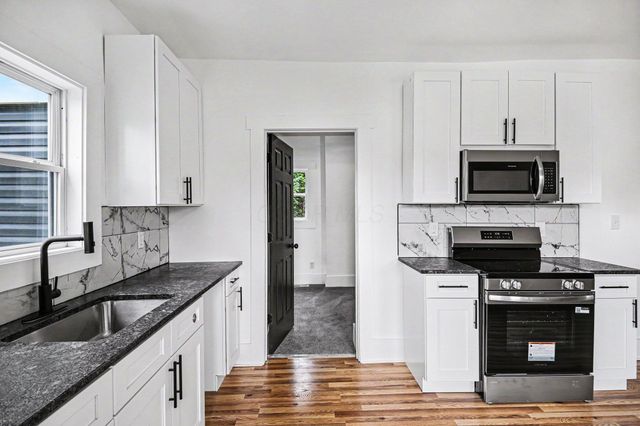 3121 E 5th Avenue, Columbus, OH 43219