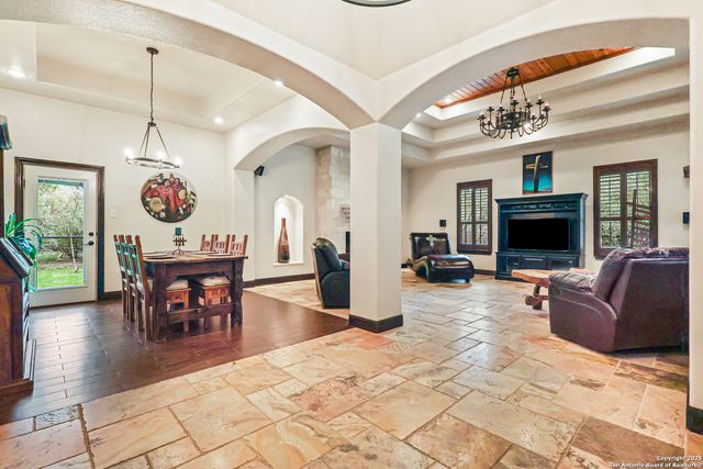 23328 Osceola Blf, San Antonio, TX 78261