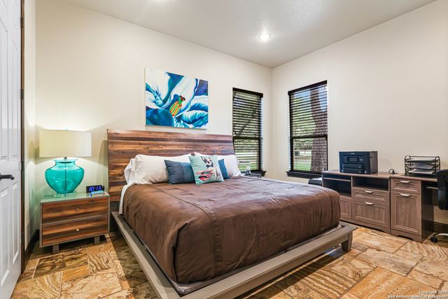 23328 Osceola Blf, San Antonio, TX 78261