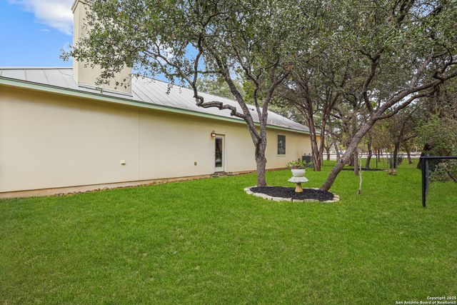 23328 Osceola Blf, San Antonio, TX 78261