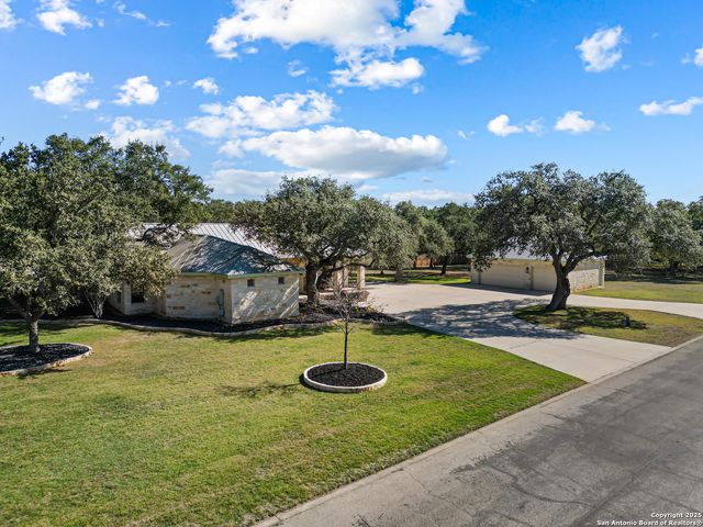 23328 Osceola Blf, San Antonio, TX 78261