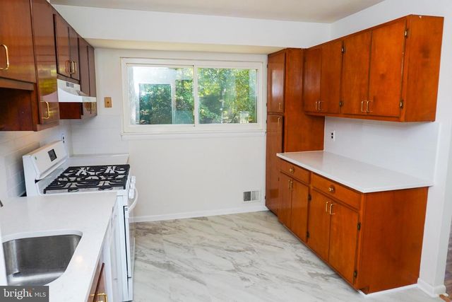 7019 REDMILES RD, Laurel, MD 20707