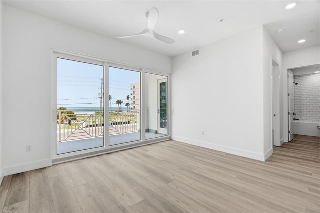 13655 GULF BOULEVARD 201, Madeira Beach, FL 33708