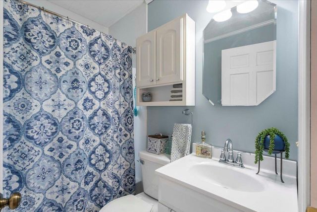 5301 Pheasant Hill Road, Monona, WI 53716